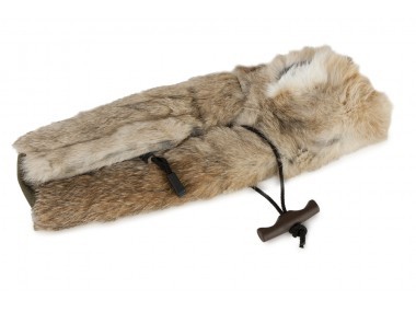 Futterdummy mit Kaninchenfell